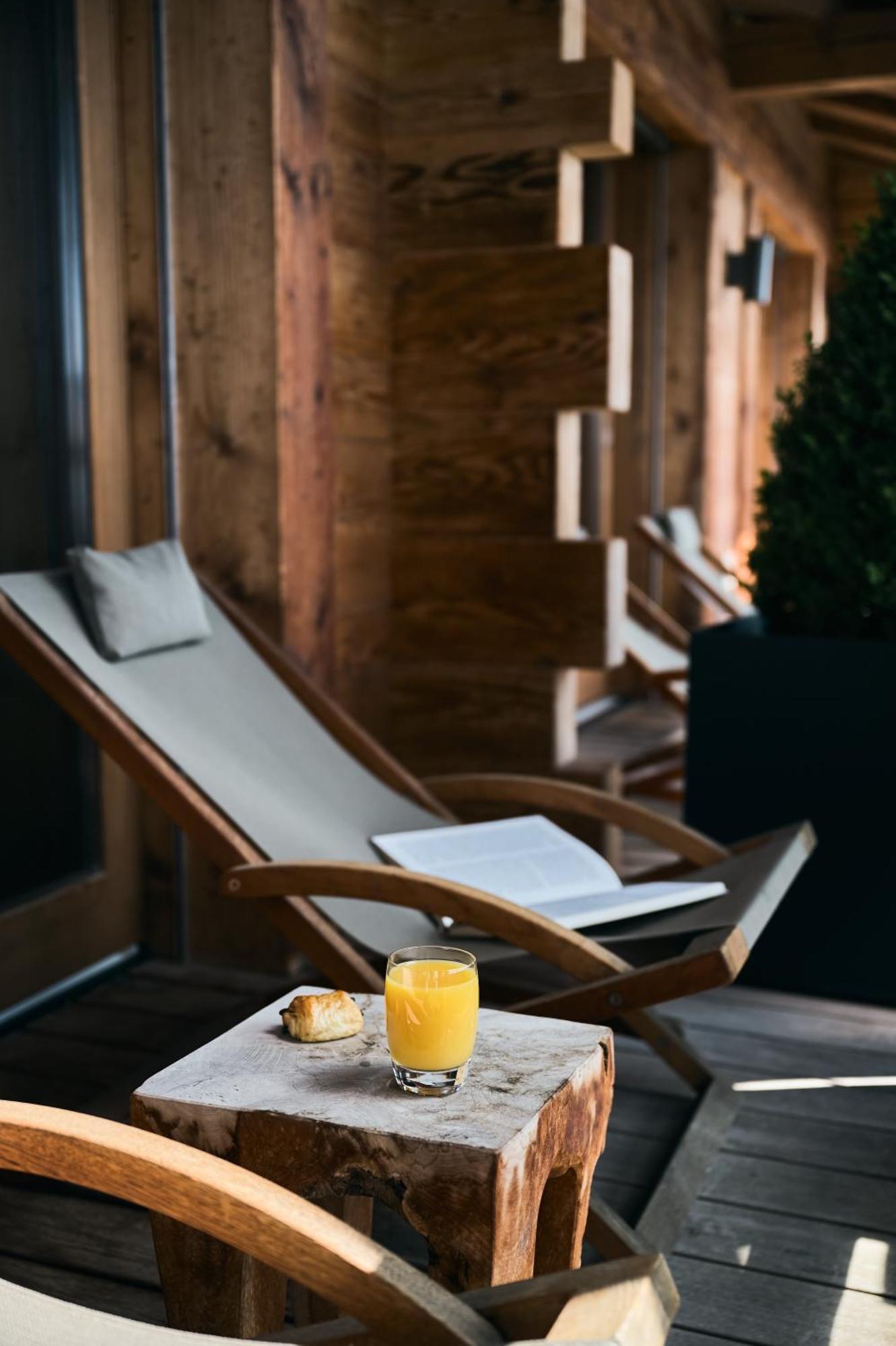 Hotel Lecrans 5*